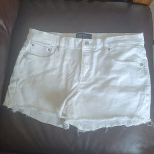 GAP white shorts